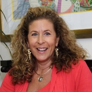 Lisa Charleston Headshot Women-Owned Branding Client Success
